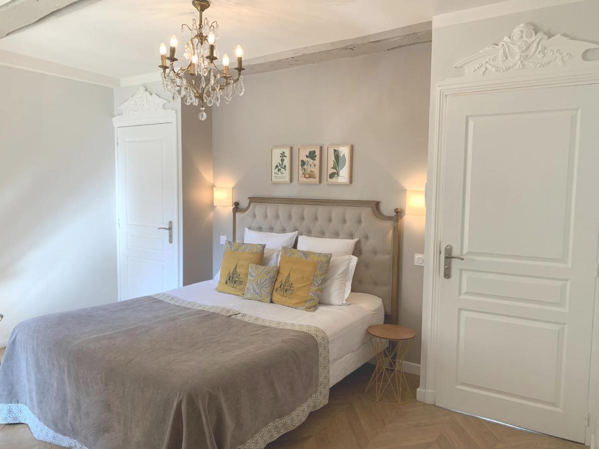Le Tardif, Noble Guesthouse Μπαγιέ Εξωτερικό φωτογραφία
