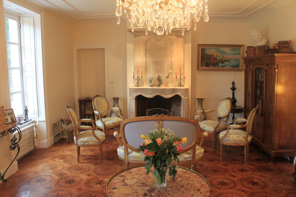 Le Tardif, Noble Guesthouse Μπαγιέ Εξωτερικό φωτογραφία